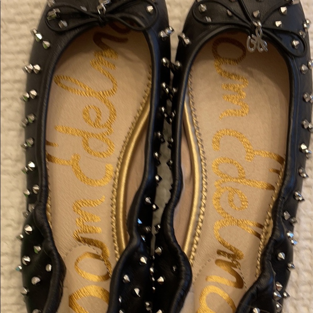 Sam Edelman size 7.5 black flats. NEVER WORN